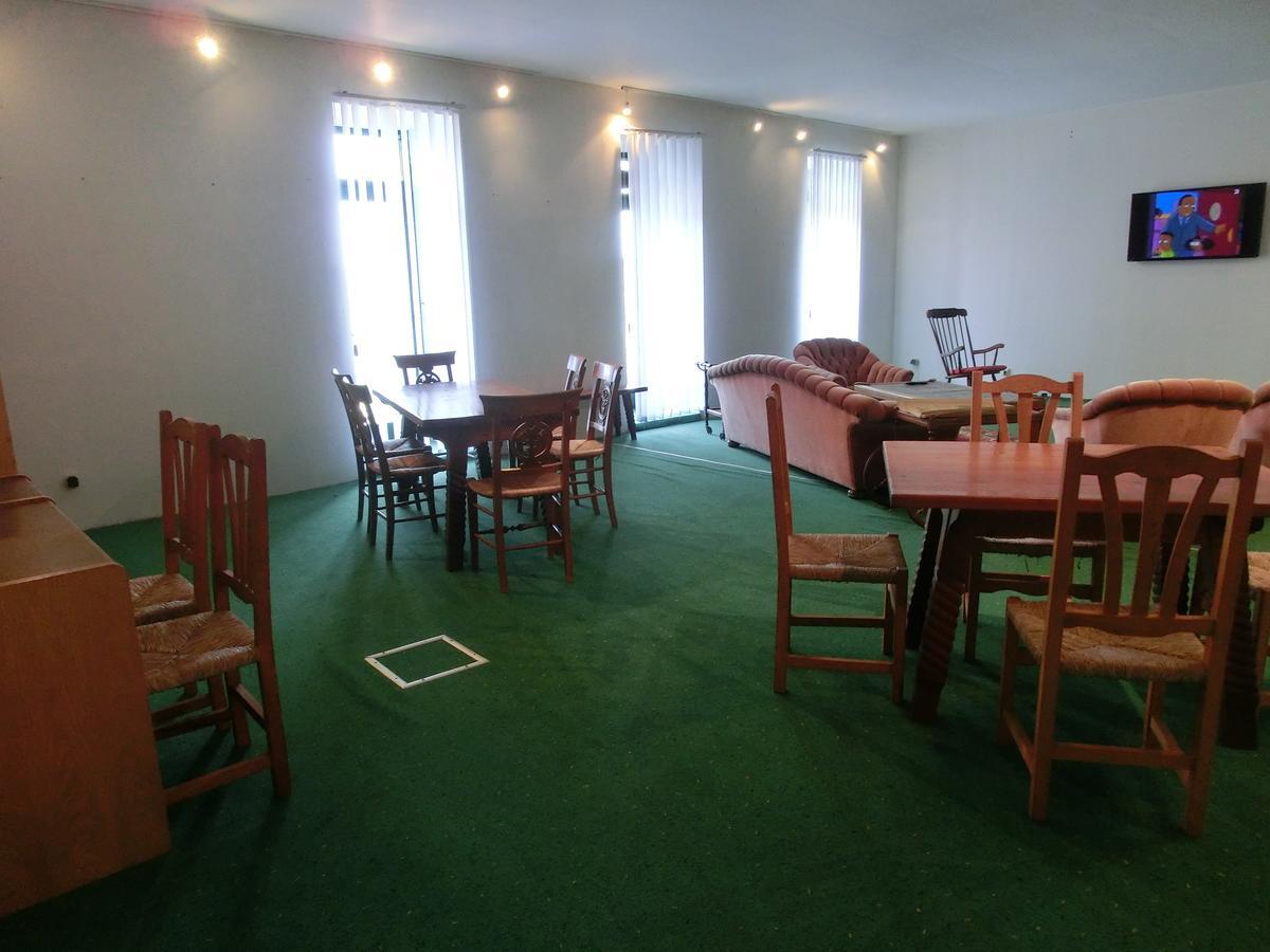 Domane Neu Gaarz Hostel ภายนอก รูปภาพ