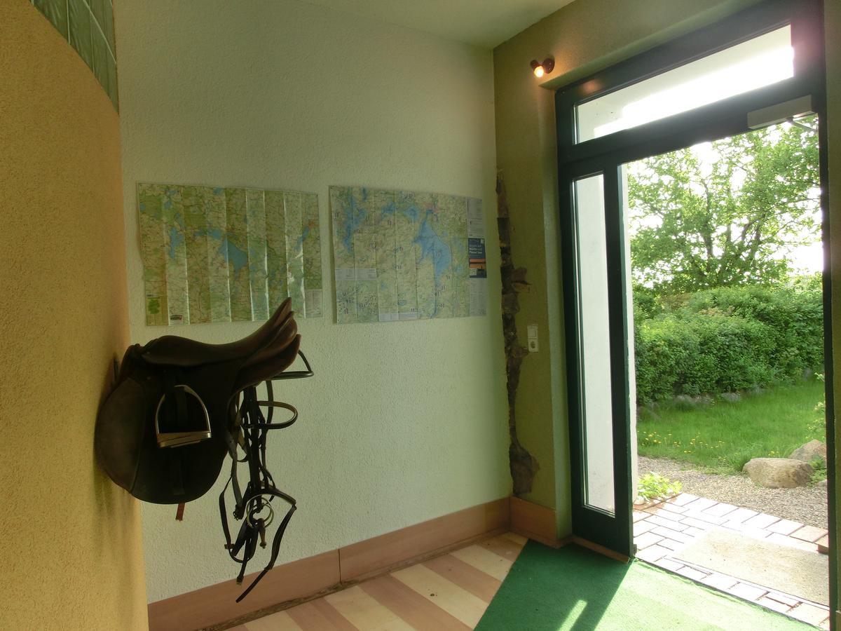 Domane Neu Gaarz Hostel ภายนอก รูปภาพ